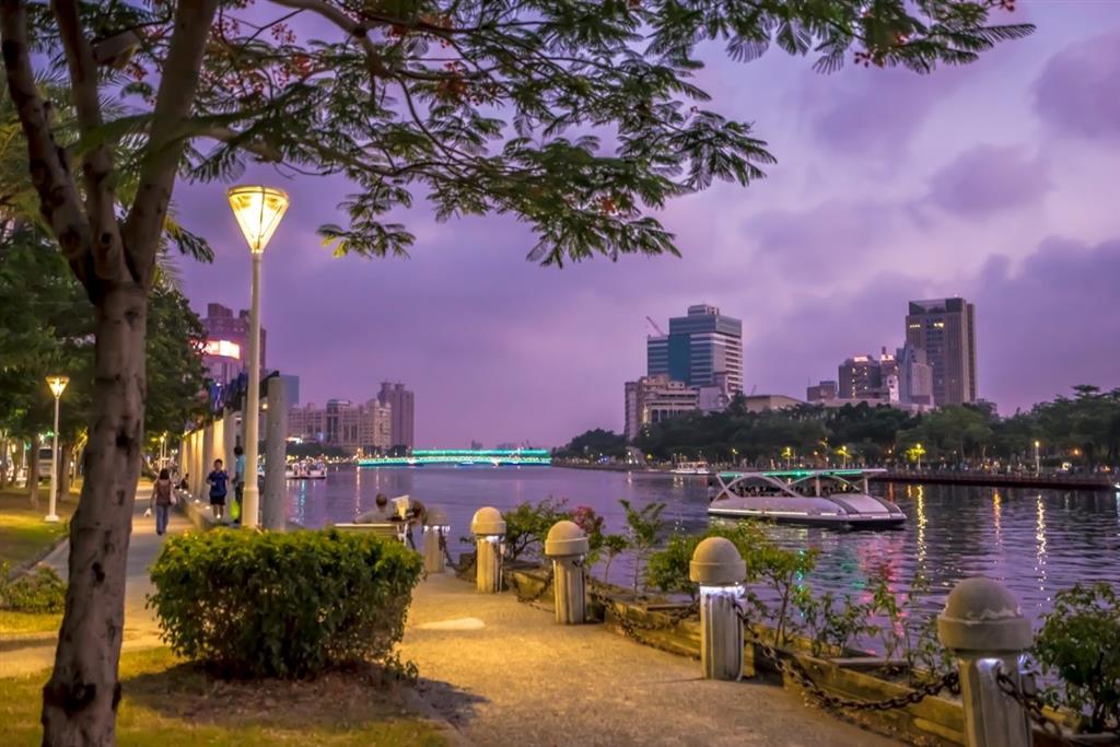 Ái Hà là một dòng sông thơ mộng chảy qua thành phố Cao Hùng