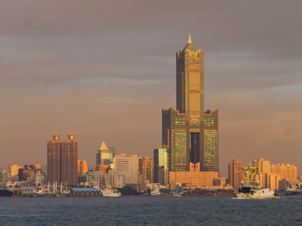 Tuntex sky tower là tòa nhà cao nhất Cao Hùng