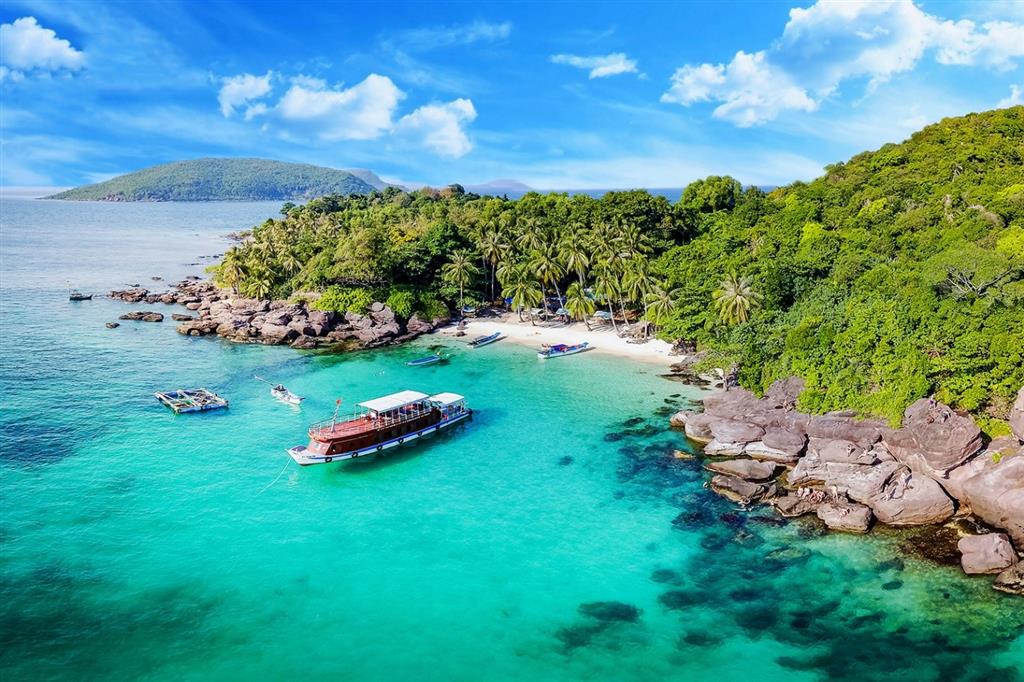 Đảo Nam Du đẹp như một bức tranh Đảo Nam Du đẹp như một bức tranh