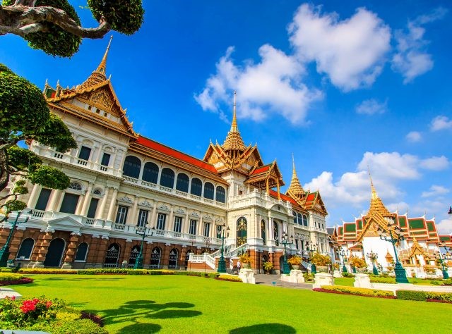 Hoàng cung Thái Lan nguy nga tráng lệ
