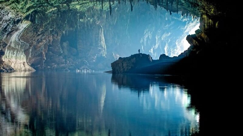 Bên trong hang động Viêng Xai Bên trong hang động Viêng Xai