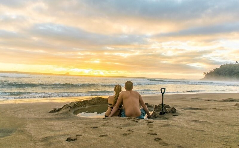 Hot Water Beach khác biệt so với mọi bãi biển khác Hot Water Beach khác biệt so với mọi bãi biển khác