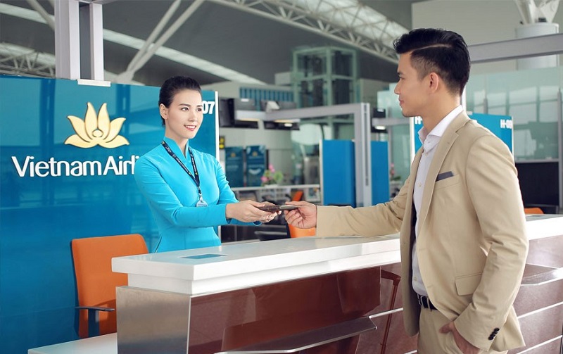 Đồng phục mới giúp nhân viên Vietnam Airlines hoạt động thoải mái hơn