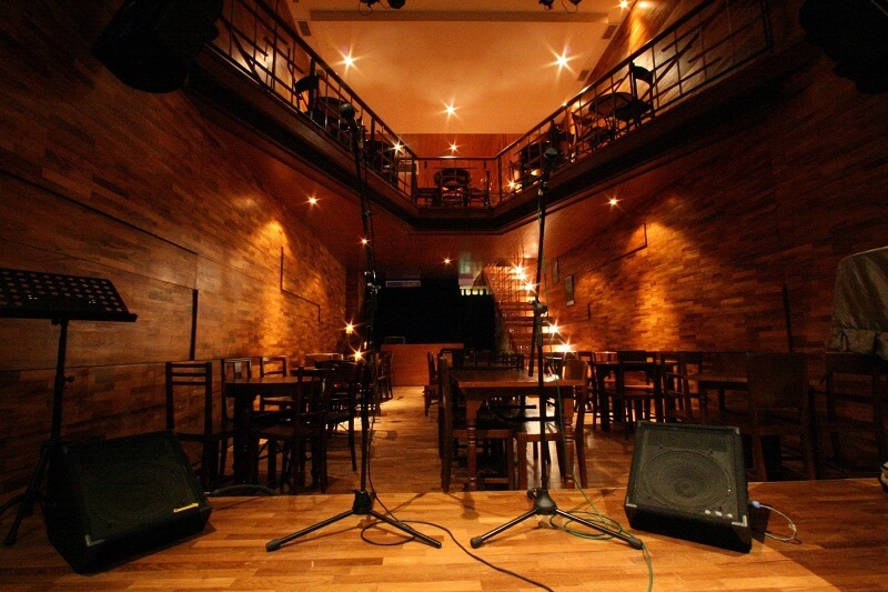 No Black Tie là tụ điểm của những người yêu nhạc Jazz No Black Tie là tụ điểm của những người yêu nhạc Jazz