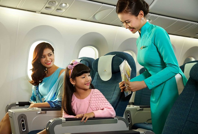 Những thứ cung cấp trên máy bay của Vietnam Airlines