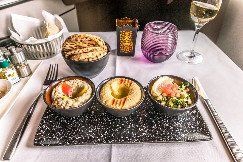 Các món ăn đều được trang trí cầu kì