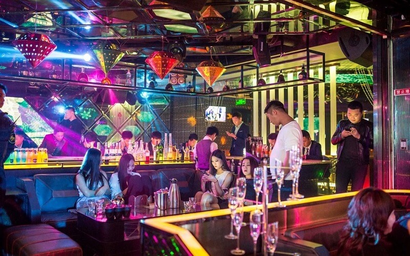 Hình ảnh Lan Quế Phường bên bờ sông Cẩm Giang