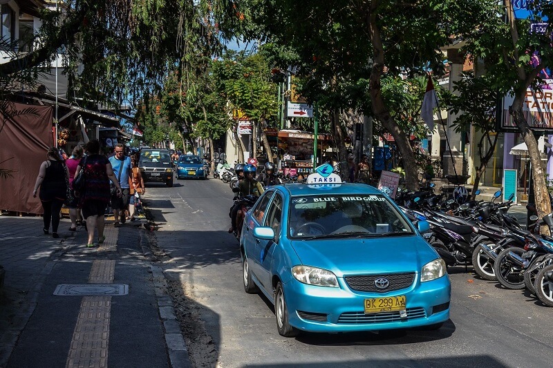 Xe taxi tại Bali